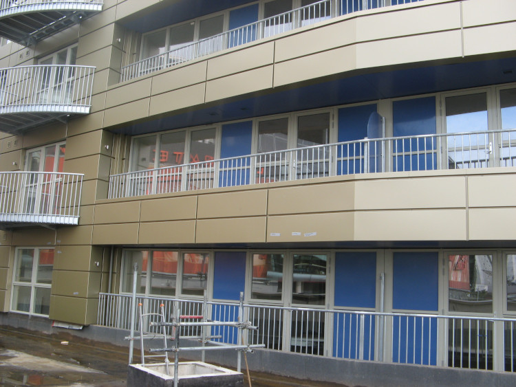 Queensland Road London