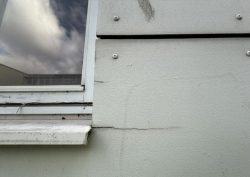cladding crack